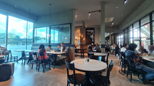 OLDTOWN White Coffee @ Senai Airport OLDTOWN White Coffee @ Senai Airport
