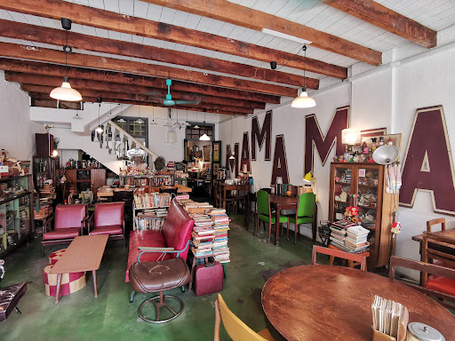 Vintage Green Cafe @ The Daughter