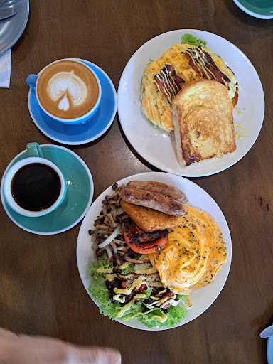 Monism Cafe