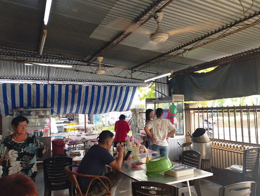 Mama Tang Noodle stall