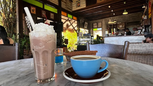 Smiling Buffalo Cafe