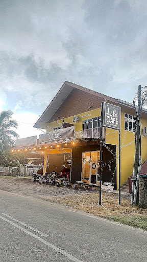 Lola Cafe