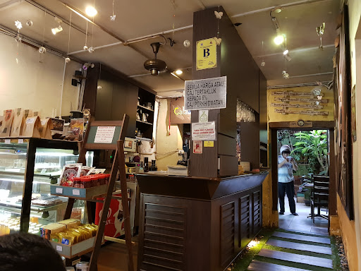 Calanthe Art Cafe