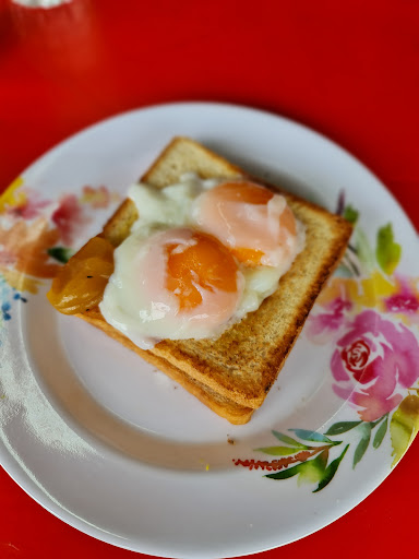 SARAPAN PAGI TEPI SUNGAI