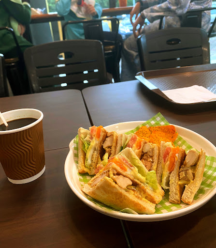 Kafe Banat Sandwich, Nilai Kafe Banat Sandwich, Nilai