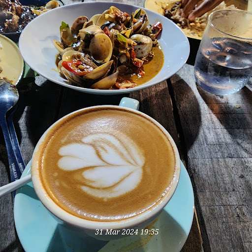 Tunjuk Cafe