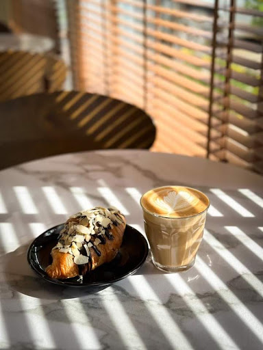 Penuh Coffee & Pastry