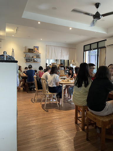 拾肆室 · 14th coffee /// check our FB and IG for the business calendar.