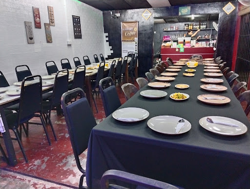 Mama Cafe Restaurant