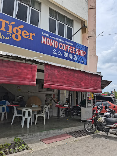 Momo coffee shop