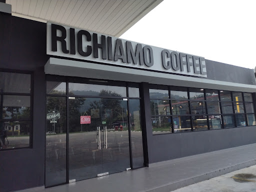 Richiamo Coffee ( Padang Tembak, Lumut, Perak )