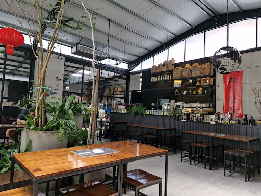 NOAH ROASTERY CAFE