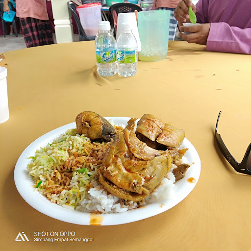 Gerai Jali Kari Sembilang