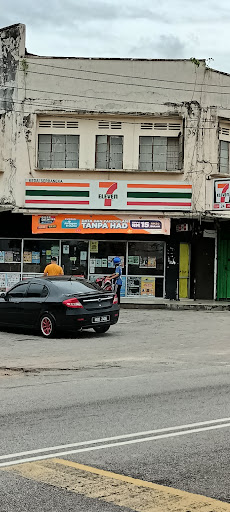 7-11 Batang Berjuntai