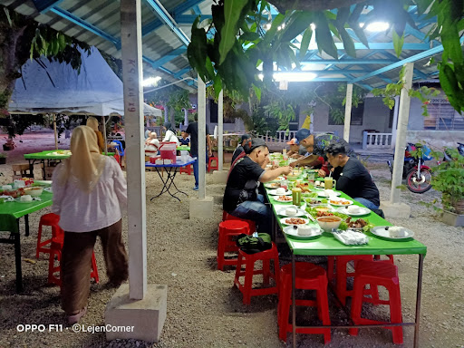 LejenCorner Tanjong Karang