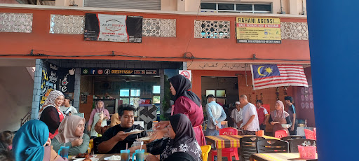 Medan Pelbagai guna kg raja besut