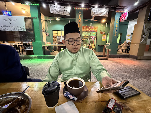 De’ Capulus Cafe
