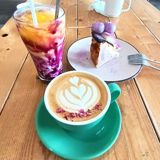 Hungry Nest Cafe Muar