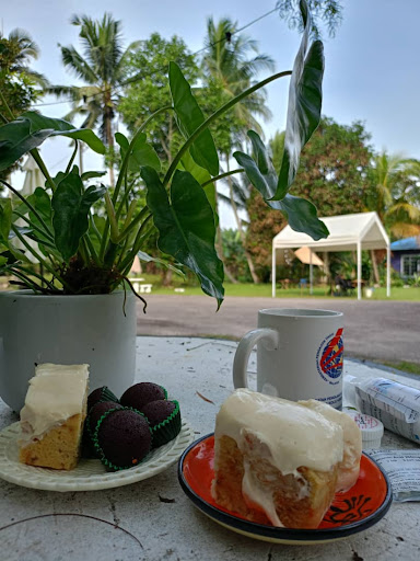 TUJOH PAGI (Outdoor Cafe) TUJOH PAGI (Outdoor Cafe)