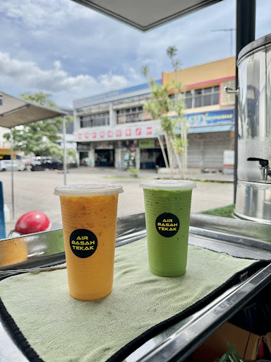 Air Basah Tekak Simpang Renggam